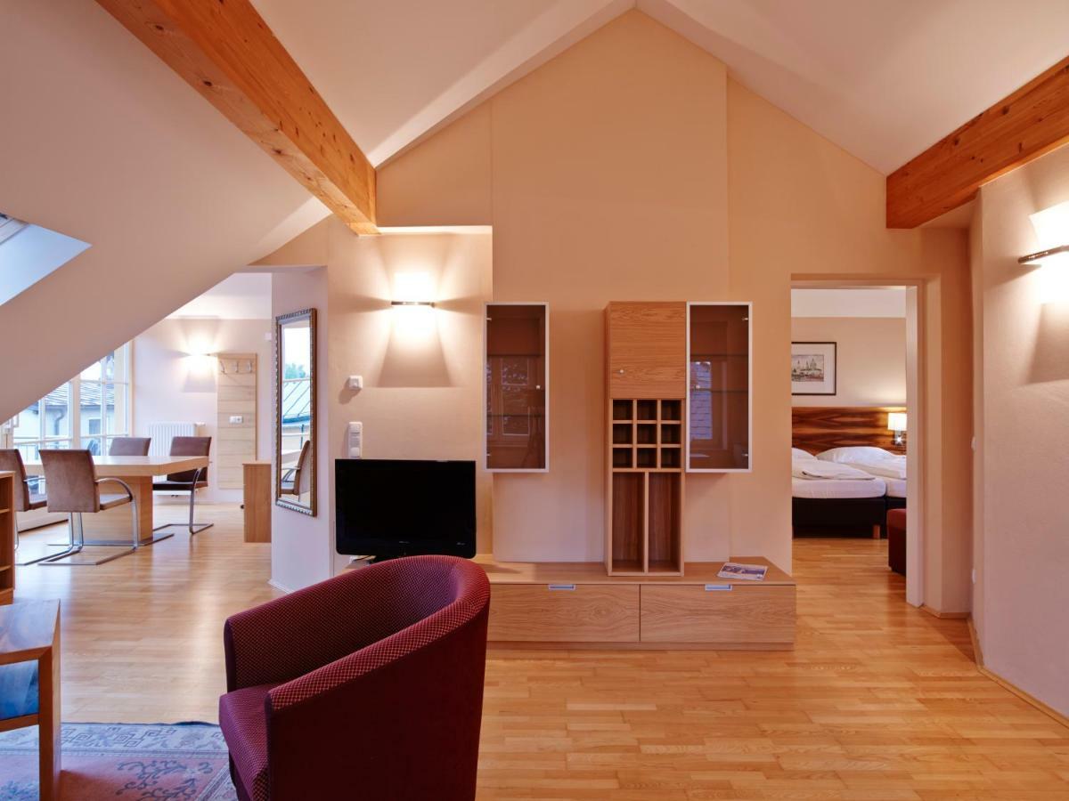 Holiday Apartments By Das Gruene Hotel Zur Post - 100 % Bio & Villa Ceconi Salzburgo Exterior foto